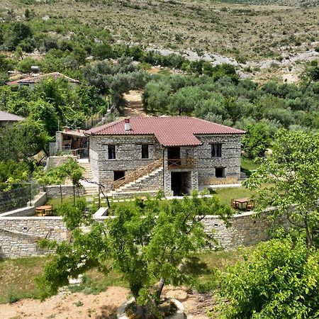 Villa Shpiragu Village Experience Μπεράτ Εξωτερικό φωτογραφία