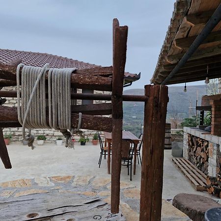 Villa Shpiragu Village Experience Μπεράτ Εξωτερικό φωτογραφία