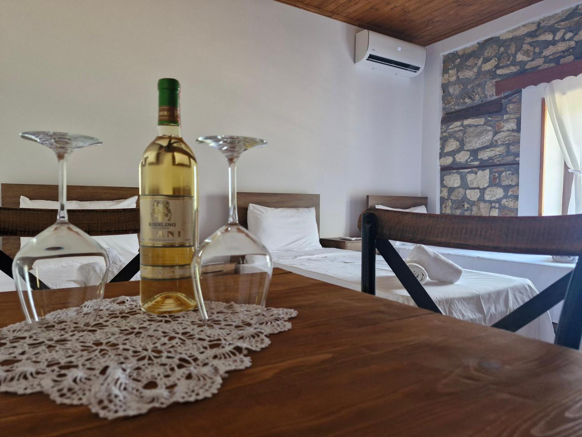 Villa Shpiragu Village Experience Μπεράτ Δωμάτιο φωτογραφία